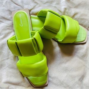 Circus by sam edelman green sandals